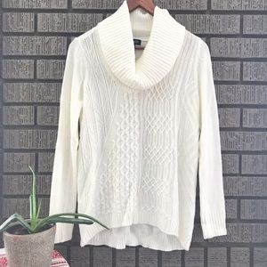 by Artisan • Cream Cable Knit Sweater PetiteMedium